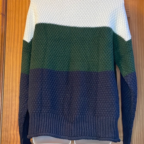 Color-block Cozy Sweater - Picture 3 of 6